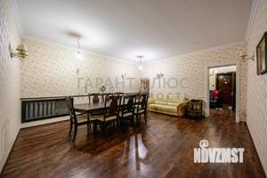 3-к квартира, вторичка, 180м2, 2/6 этаж