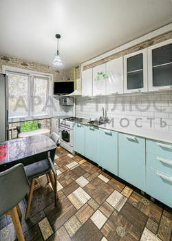 3-к квартира, вторичка, 63м2, 2/9 этаж