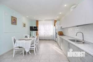 2-к квартира, вторичка, 109м2, 1/9 этаж