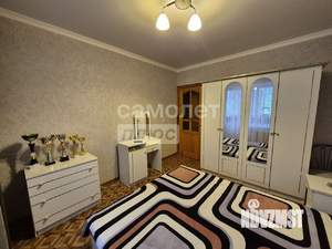 4-к квартира, вторичка, 74м2, 1/9 этаж
