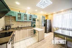 3-к квартира, вторичка, 110м2, 6/14 этаж