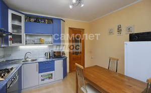 2-к квартира, вторичка, 63м2, 1/5 этаж