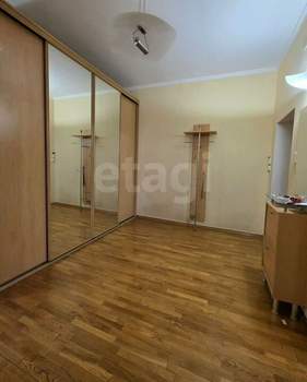 4-к квартира, вторичка, 152м2, 2/5 этаж