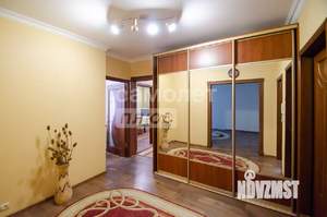 4-к квартира, вторичка, 80м2, 8/10 этаж