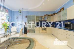 3-к квартира, вторичка, 139м2, 2/8 этаж