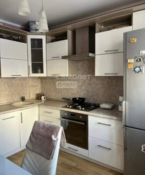 3-к квартира, вторичка, 64м2, 4/10 этаж