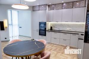 3-к квартира, вторичка, 95м2, 18/22 этаж