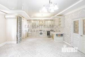 3-к квартира, вторичка, 106м2, 2/5 этаж