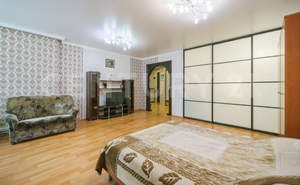 1-к квартира, вторичка, 83м2, 5/5 этаж