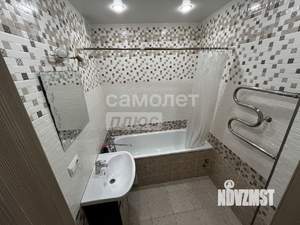 2-к квартира, вторичка, 69м2, 1/17 этаж