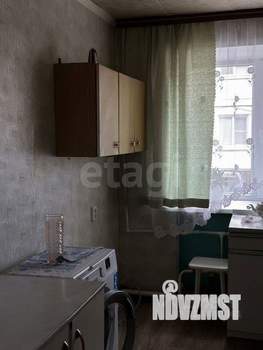 2-к квартира, вторичка, 32м2, 1/4 этаж