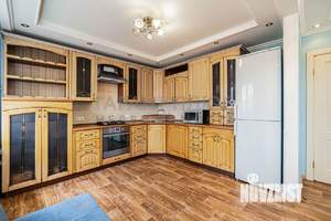 3-к квартира, вторичка, 110м2, 9/10 этаж