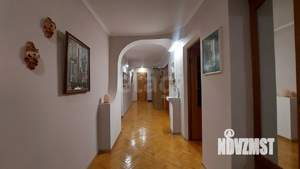 4-к квартира, вторичка, 115м2, 2/9 этаж