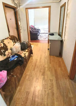 2-к квартира, вторичка, 55м2, 1/10 этаж