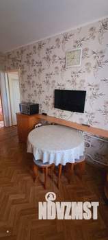 3-к квартира, вторичка, 64м2, 2/10 этаж