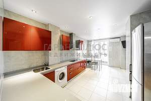 3-к квартира, вторичка, 129м2, 7/14 этаж