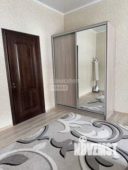 2-к квартира, вторичка, 53м2, 1/4 этаж