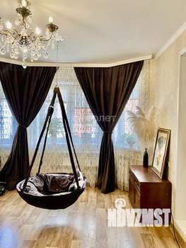 2-к квартира, вторичка, 60м2, 8/18 этаж