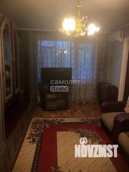 4-к квартира, вторичка, 61м2, 5/5 этаж