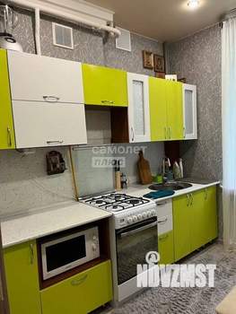 2-к квартира, вторичка, 53м2, 1/4 этаж