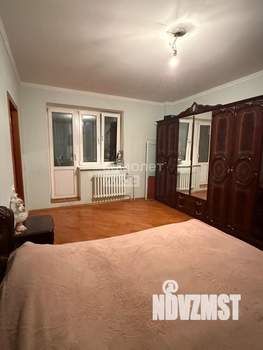 4-к квартира, вторичка, 133м2, 4/10 этаж