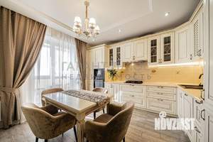 4-к квартира, вторичка, 140м2, 9/10 этаж