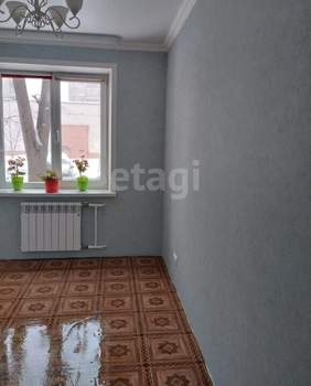 4-к квартира, вторичка, 81м2, 1/10 этаж